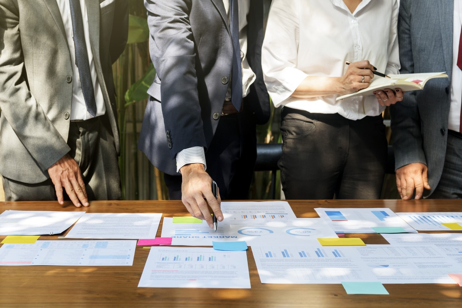 concept-d-entreprise-de-gens-d-affaires (Grande)